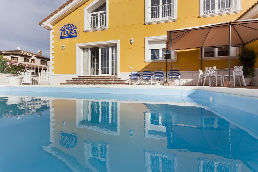 Tiara Vacaciones Villa Nava de la Asuncion Exterior photo